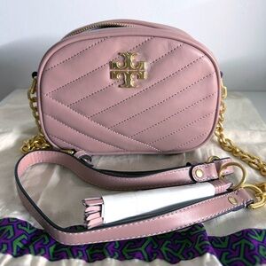 TORY BURCH Kira Chevron Small Camera Leather Pink crossbody bag